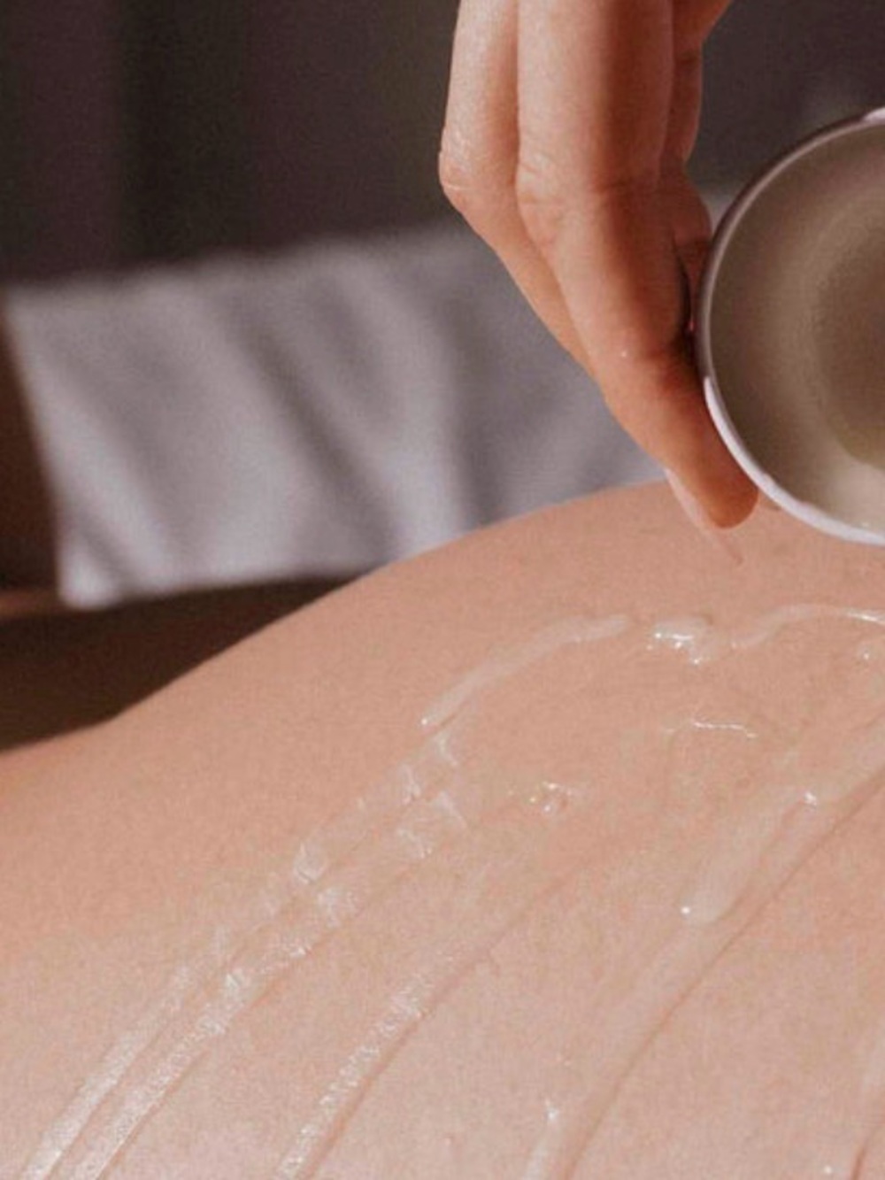 Full Body Massage Candle - Cream White - Picture 5 of 7